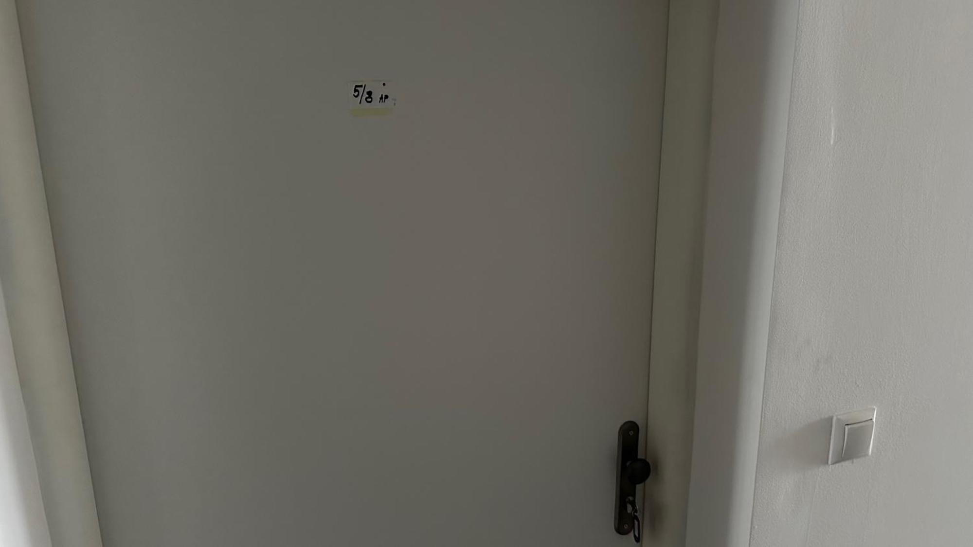 Liptovský Mikuláš 2 Room Apartment With Balcony מראה חיצוני תמונה